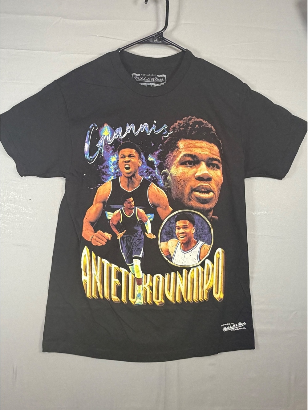 Mitchell & Ness Giannis ANTETOKOUNMPO Graphic T-Shirt Size M